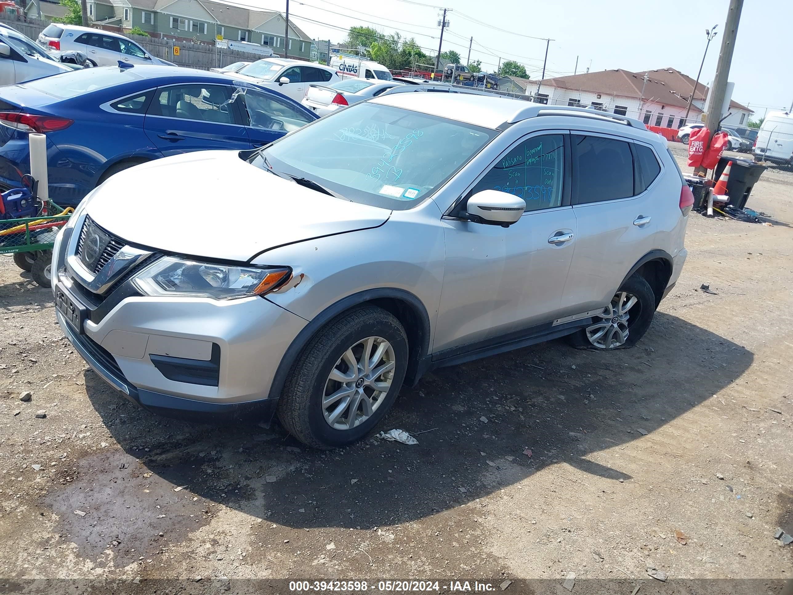 JN8AT2MV0HW277631  nissan rogue 2017 IMG 1