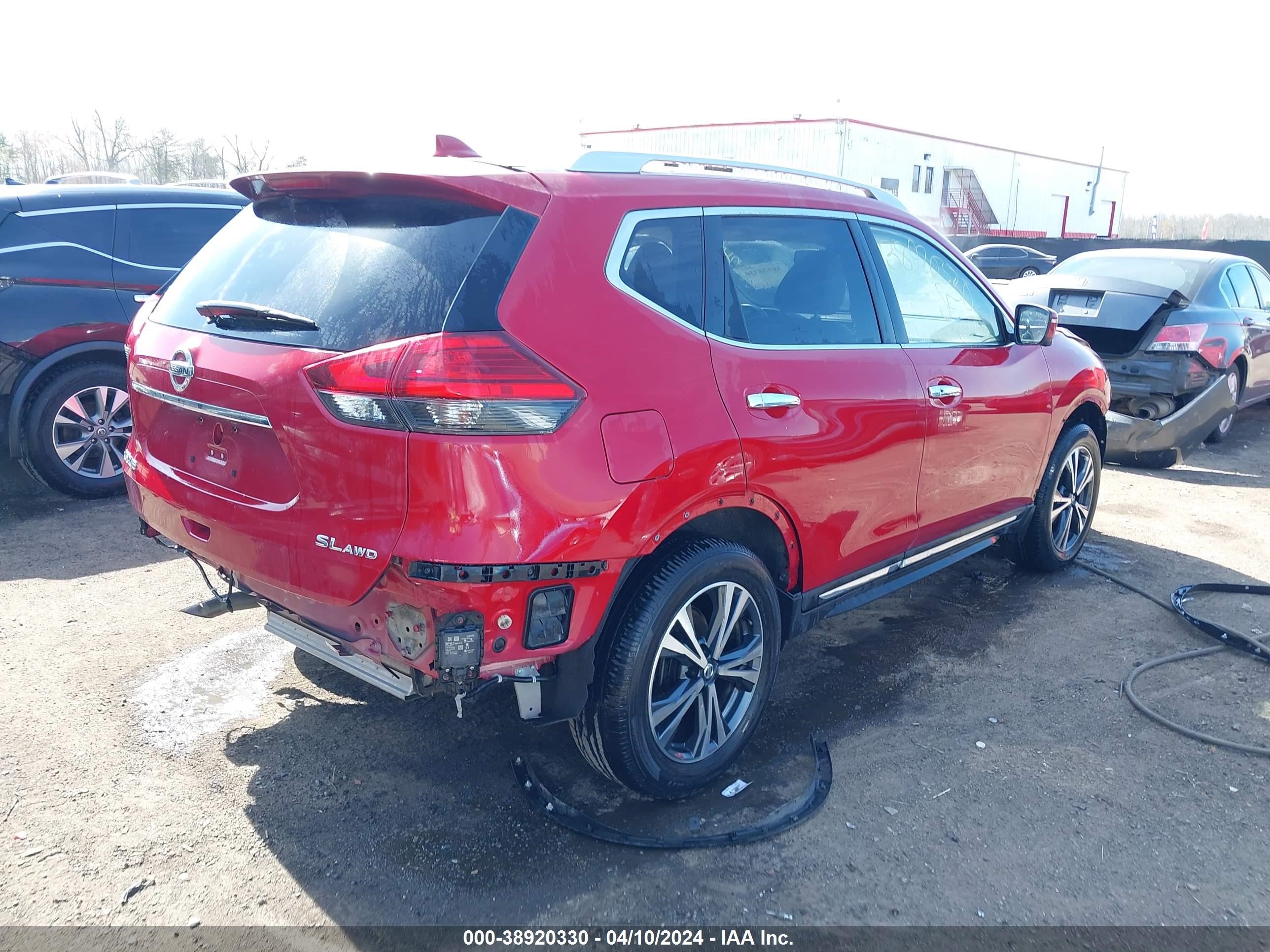 JN8AT2MV5HW283604  nissan rogue 2017 IMG 3