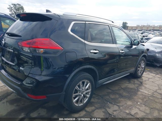 KNMAT2MT1HP608365  nissan rogue 2017 IMG 3