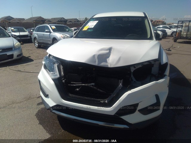 KNMAT2MT7HP517004  nissan rogue 2017 IMG 5