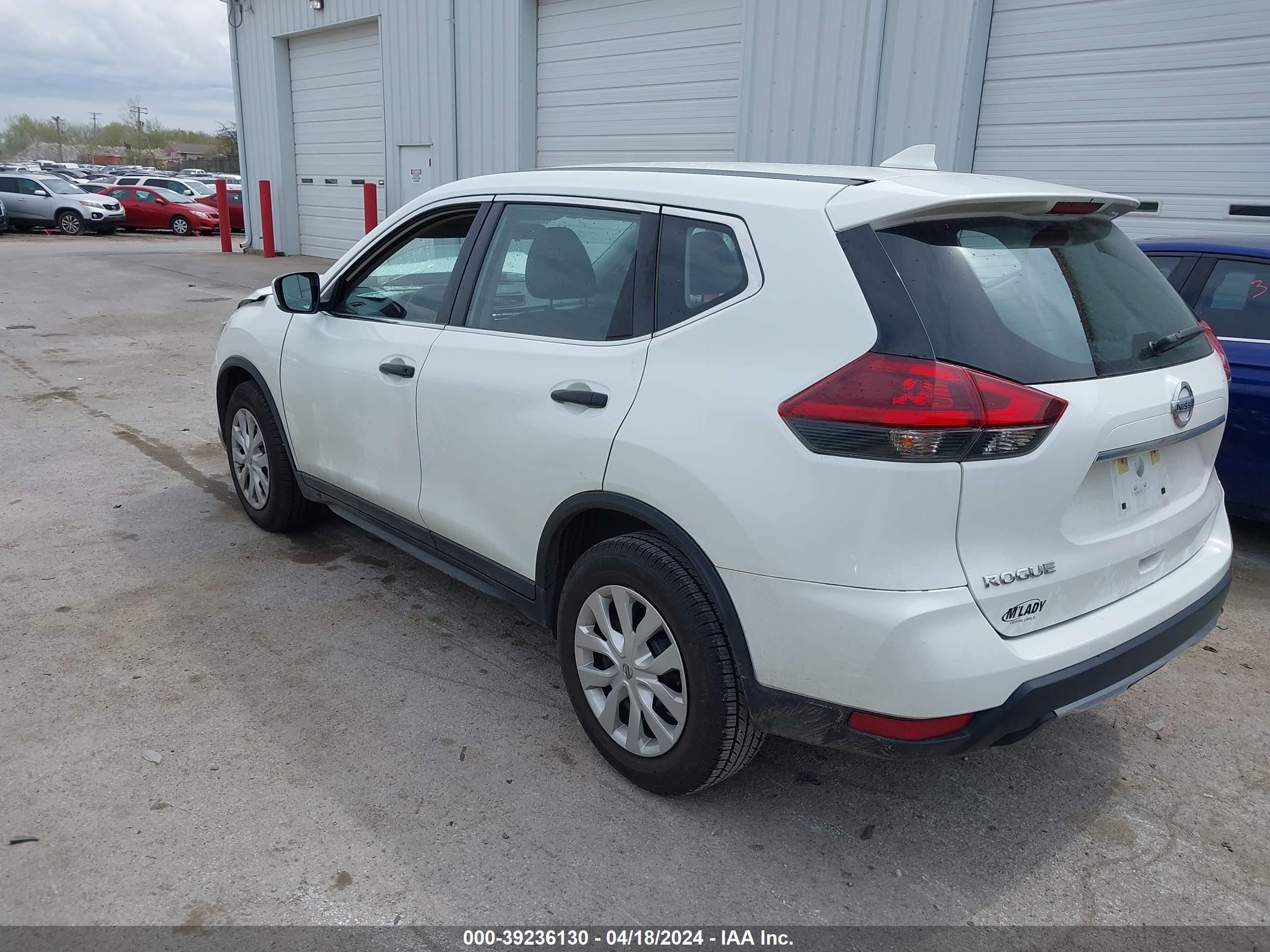 KNMAT2MT7JP536786  nissan rogue 2017 IMG 2