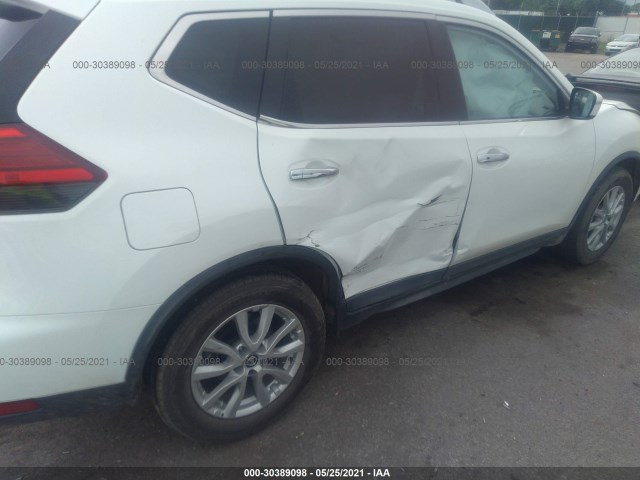 KNMAT2MT9HP588737  nissan rogue 2017 IMG 5