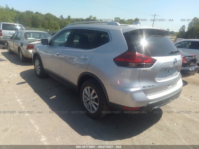 KNMAT2MTXHP592375  nissan rogue 2017 IMG 2