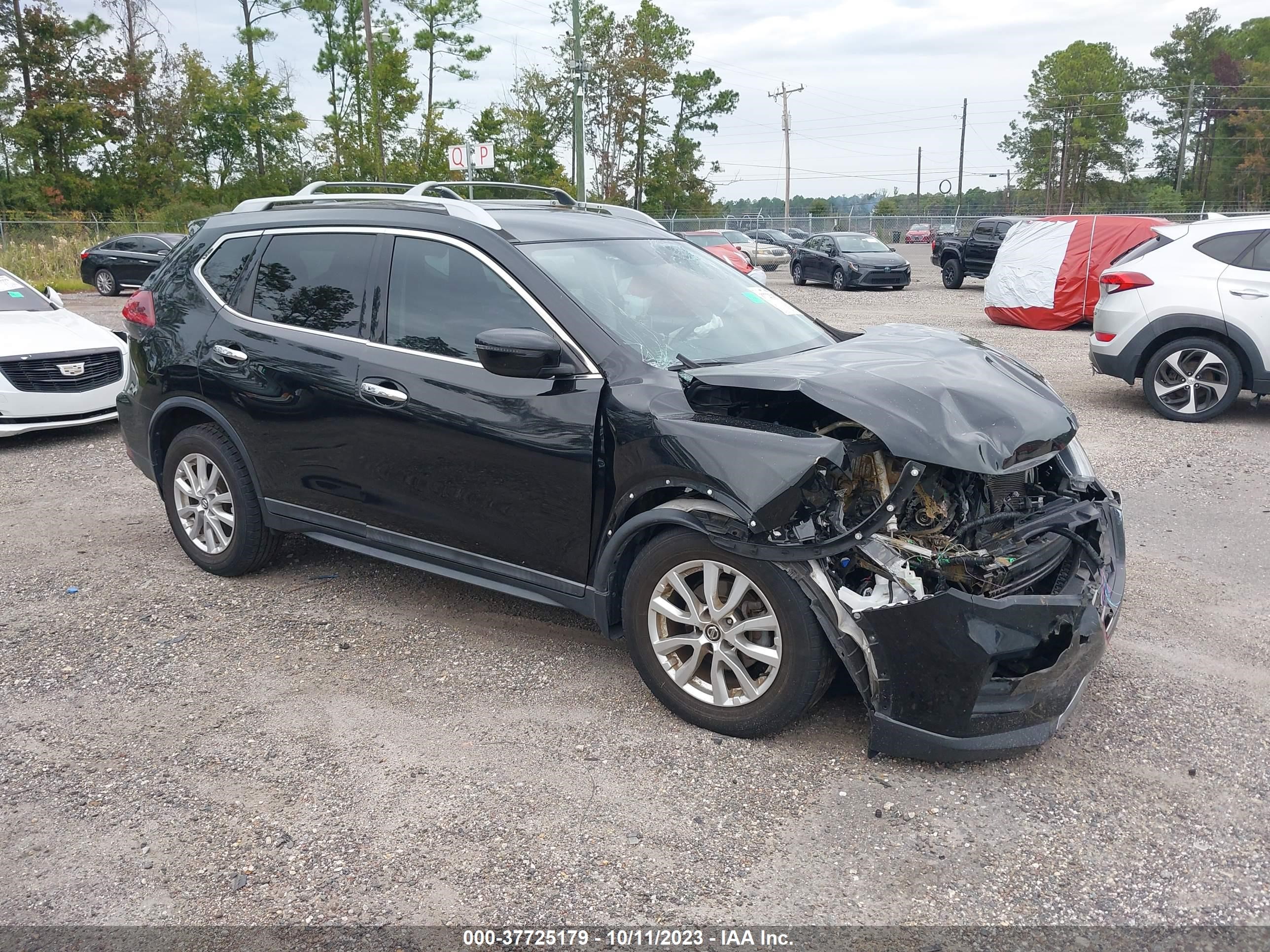 5N1AT2MT9JC847882  nissan rogue 2018 IMG 0