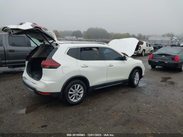 5N1AT2MTXJC847003  nissan rogue 2018 IMG 3