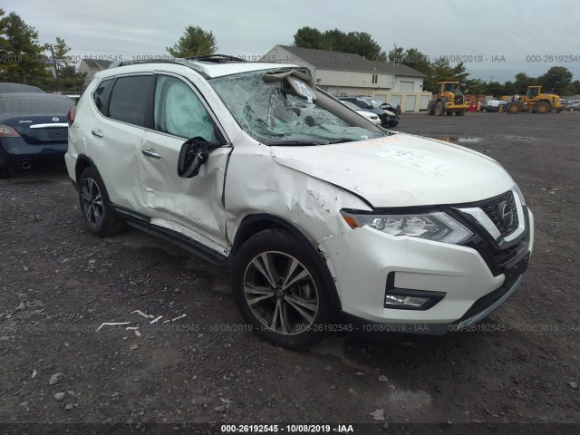 5N1AT2MV7JC849535  nissan rogue 2018 IMG 0