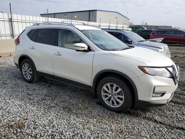 JN8AT2MT4JW491557  nissan rogue 2018 IMG 3