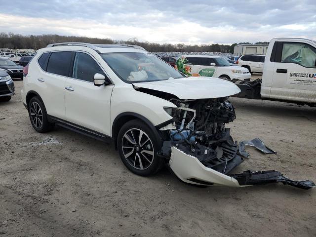 JN8AT2MT7JW468256  nissan rogue 2018 IMG 3