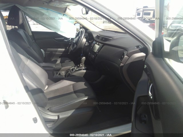 JN8AT2MT8JW470582  nissan rogue 2018 IMG 4