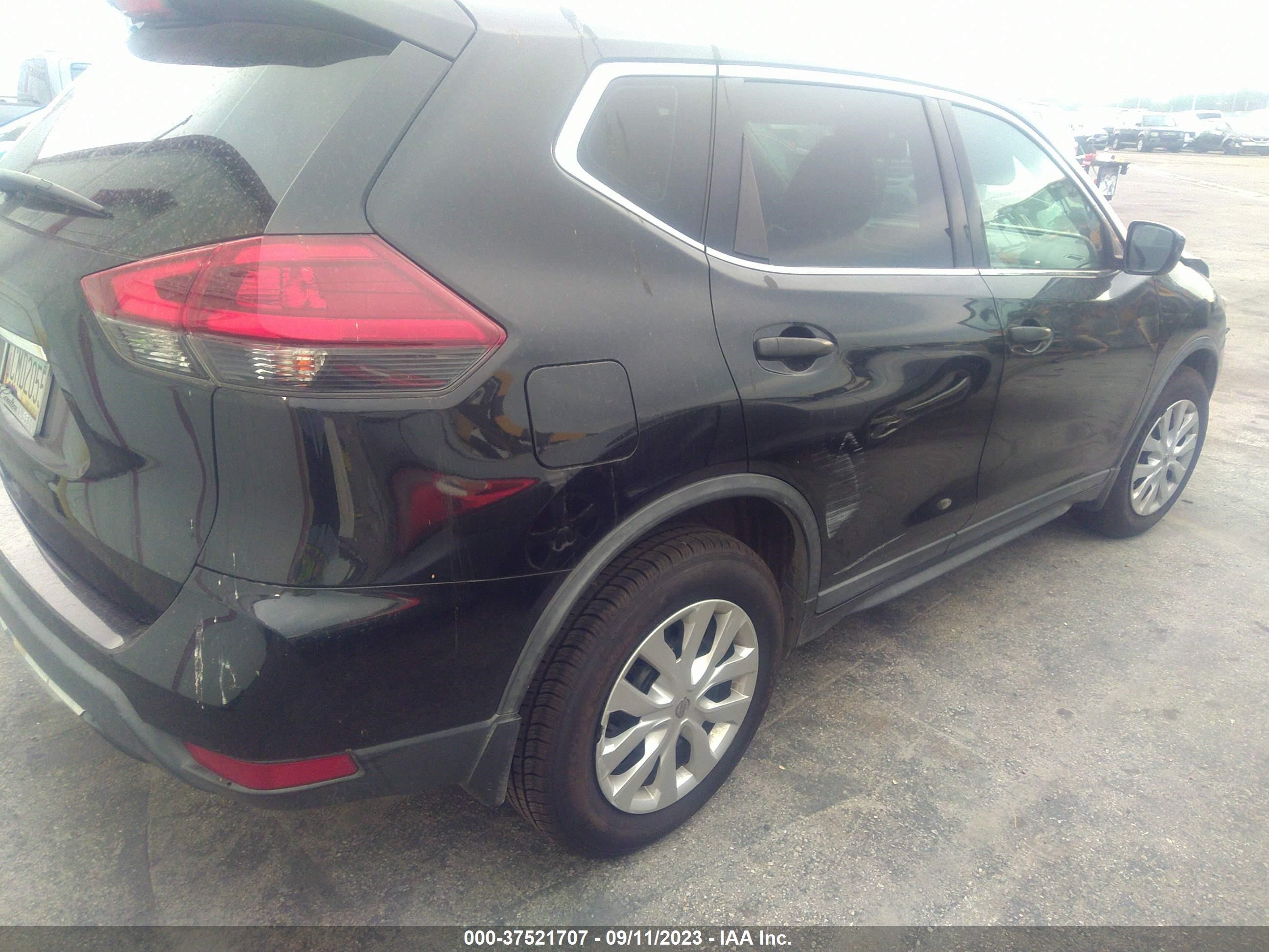 KNMAT2MT1JP546892  nissan rogue 2018 IMG 3