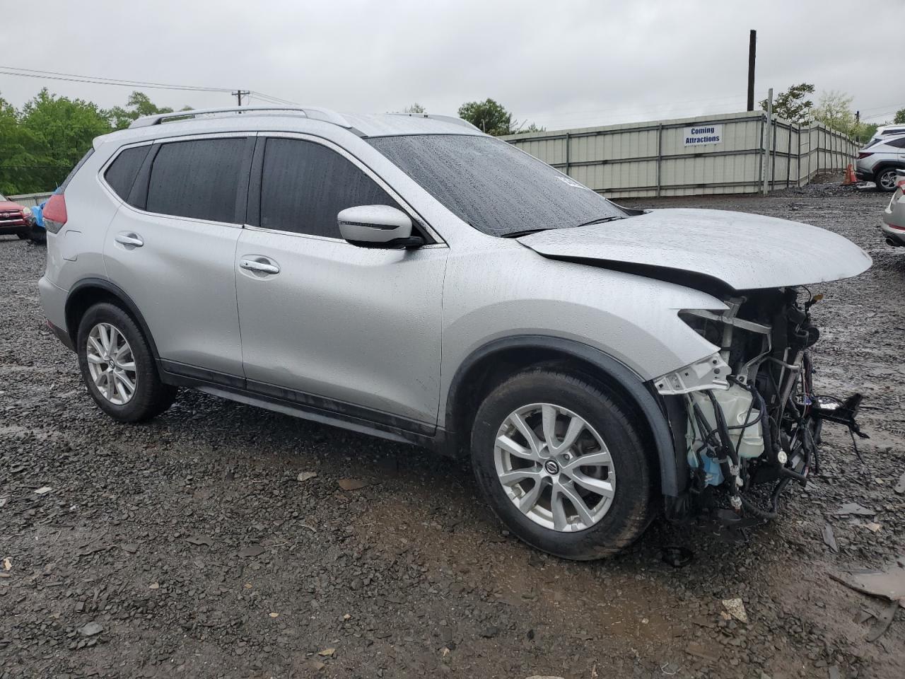 KNMAT2MT2KP500649  nissan rogue 2018 IMG 3