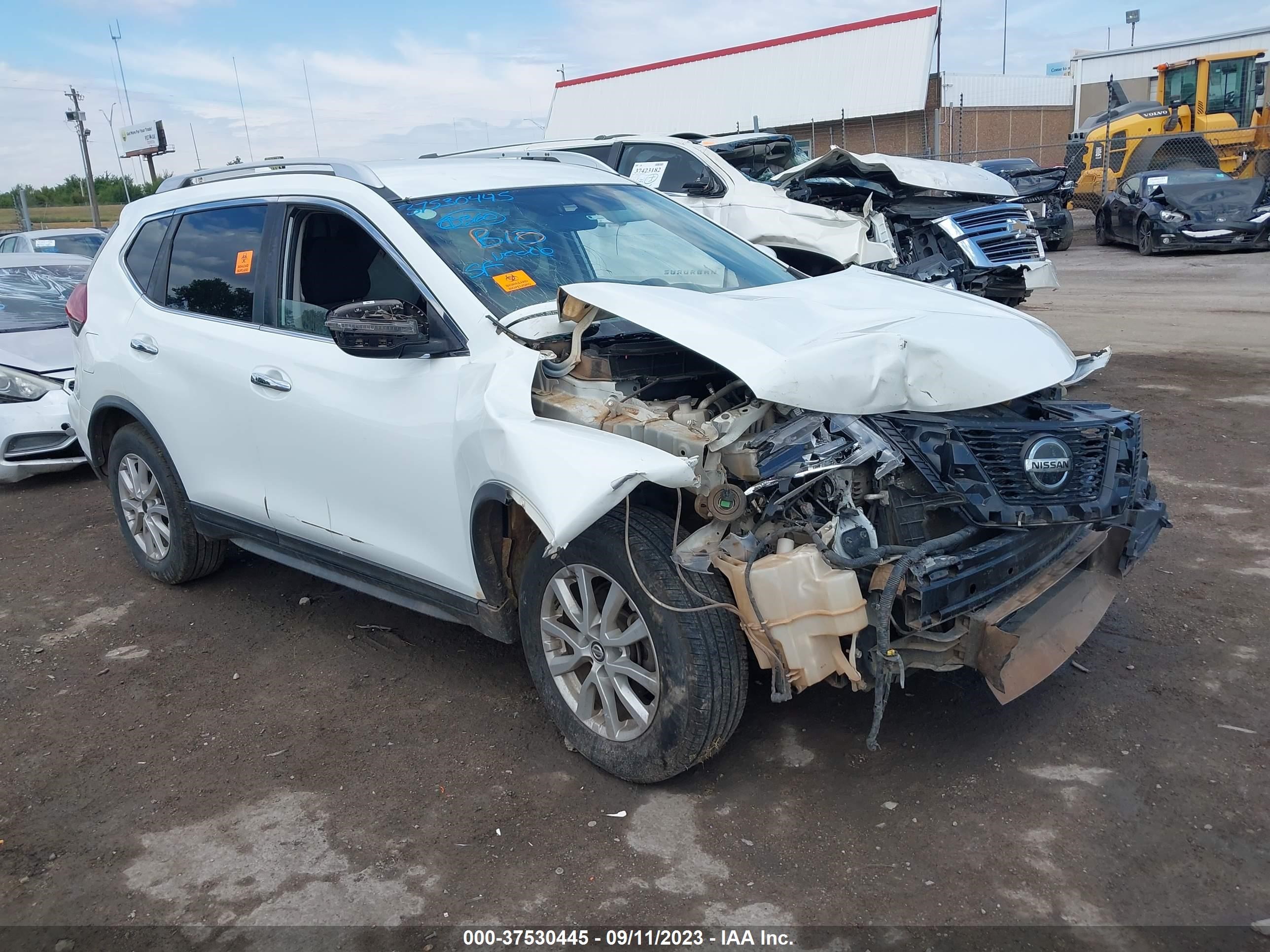 KNMAT2MT3JP556906  nissan rogue 2018 IMG 0