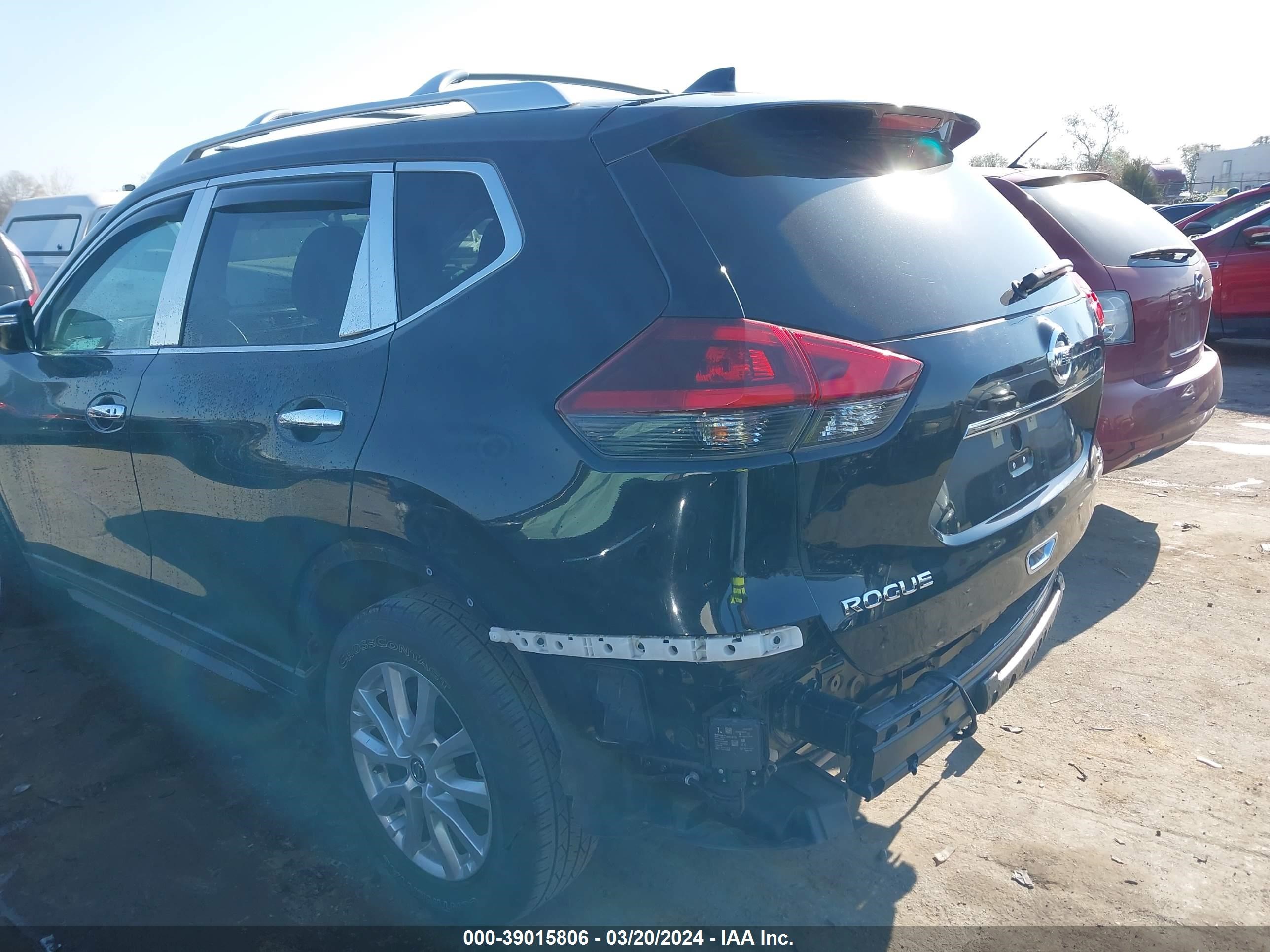 KNMAT2MT5JP567549  nissan rogue 2018 IMG 2