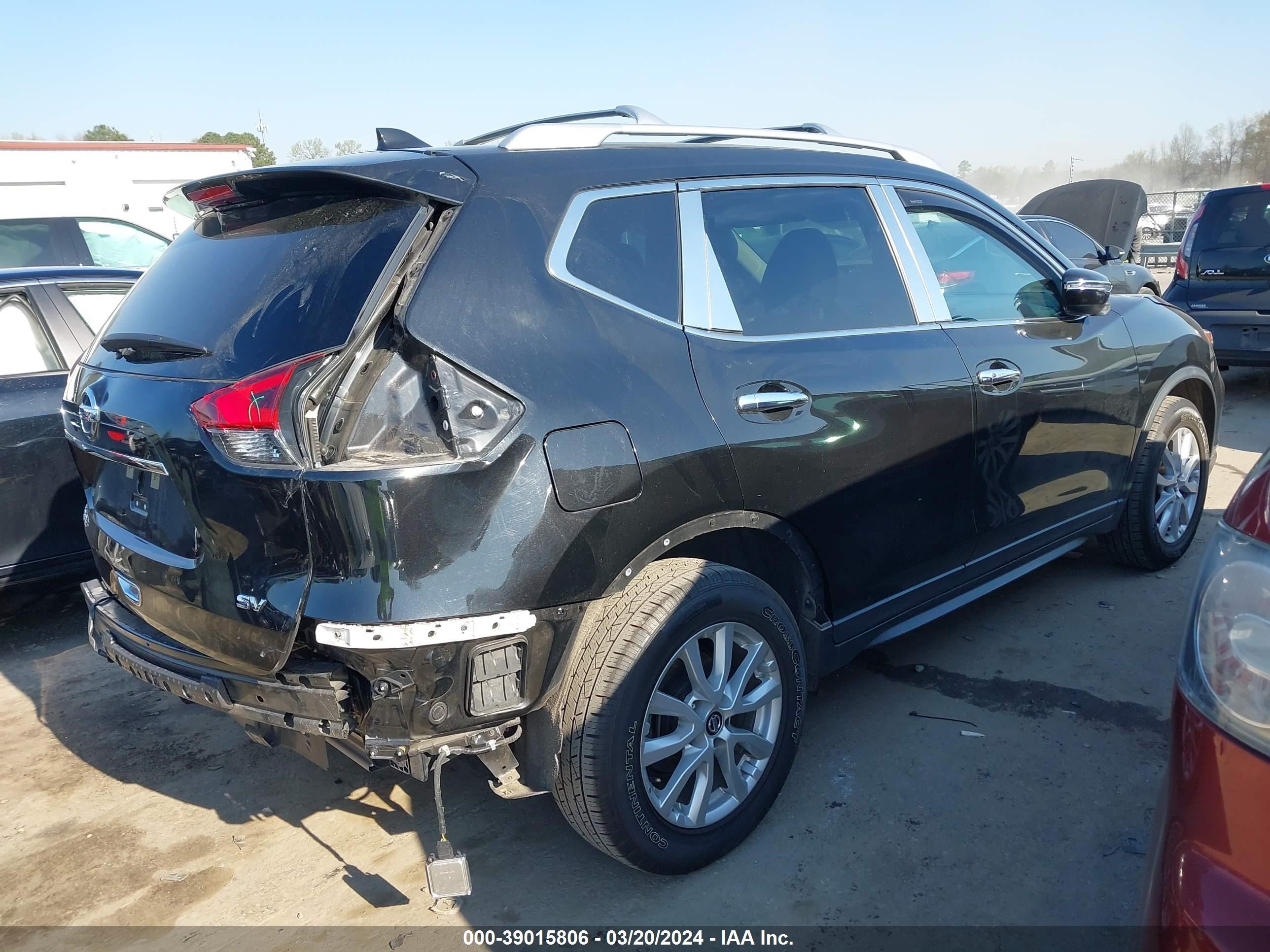 KNMAT2MT5JP567549  nissan rogue 2018 IMG 3