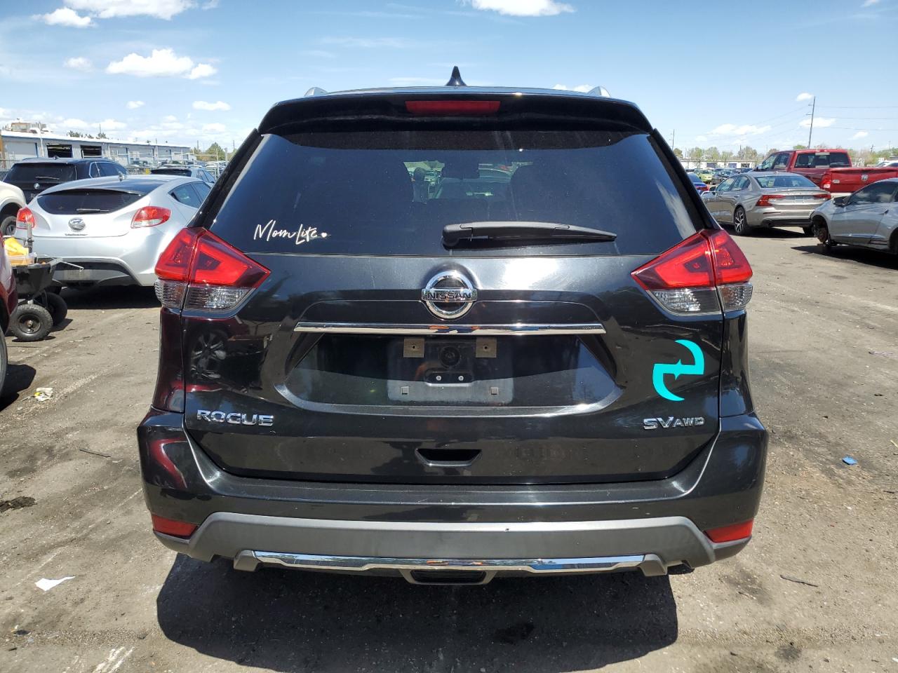 KNMAT2MV8JP568163  nissan rogue 2018 IMG 5