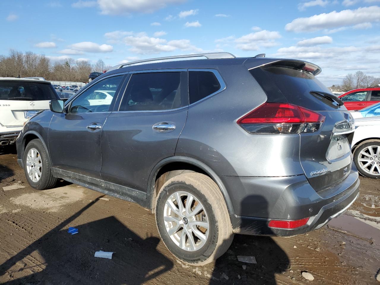 KNMAT2MV8KP516405  nissan rogue 2019 IMG 1