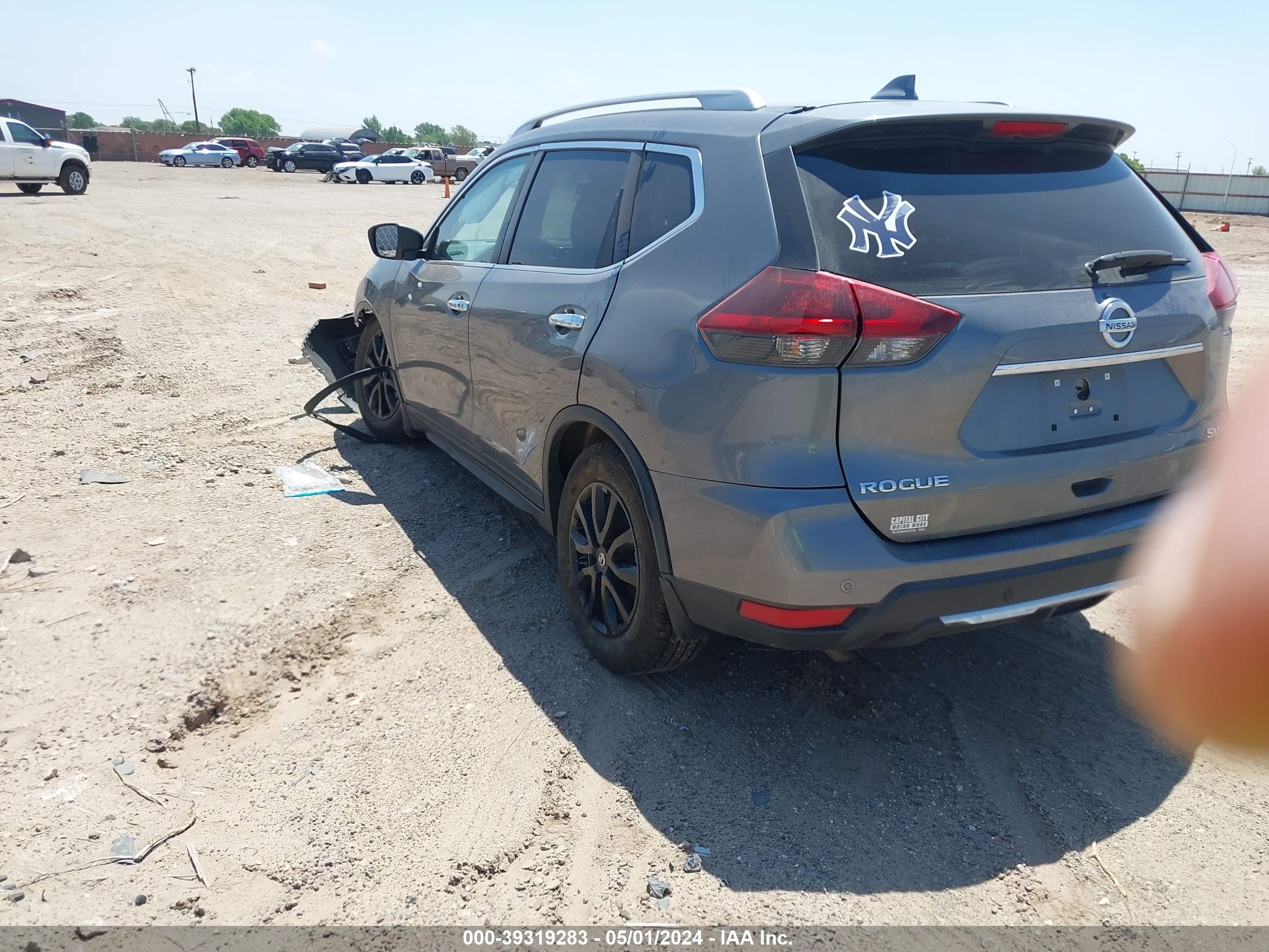 5N1AT2MV5KC831729  nissan rogue 2019 IMG 2