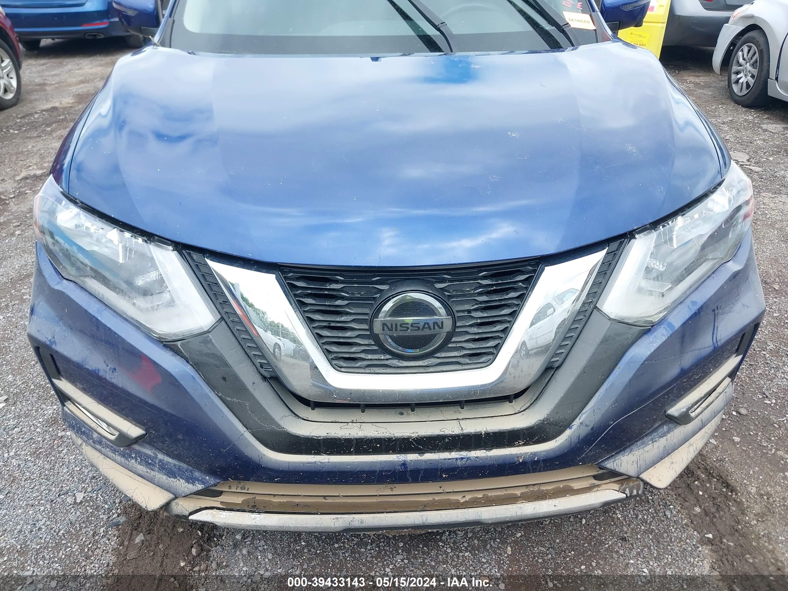 JN8AT2MT6KW265196  nissan rogue 2019 IMG 5