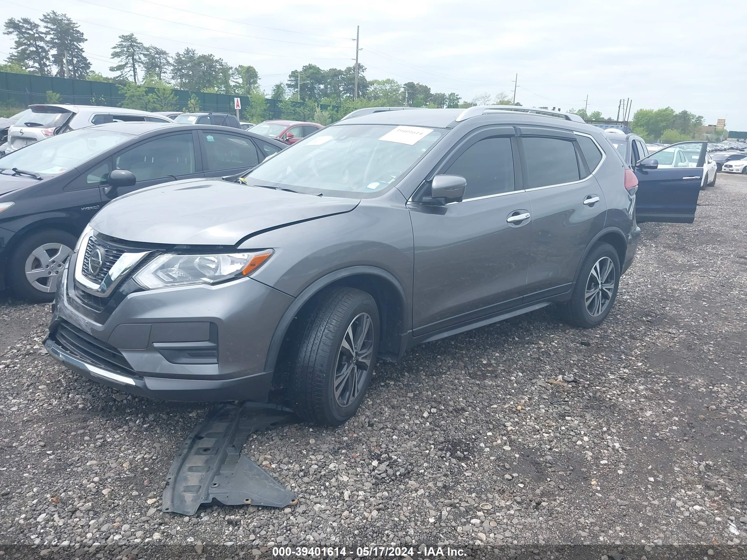 JN8AT2MV2KW399060  nissan rogue 2019 IMG 1