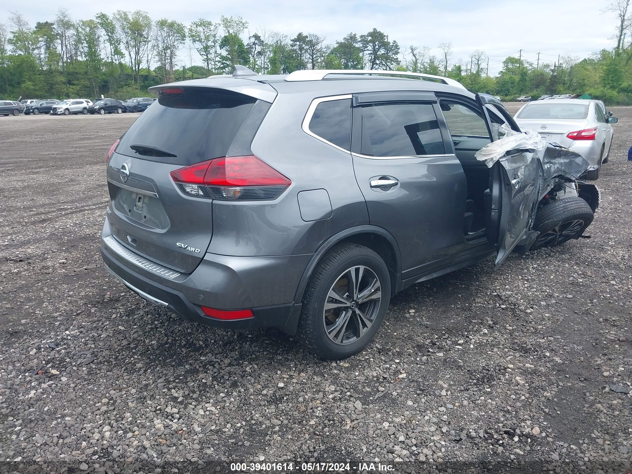 JN8AT2MV2KW399060  nissan rogue 2019 IMG 3