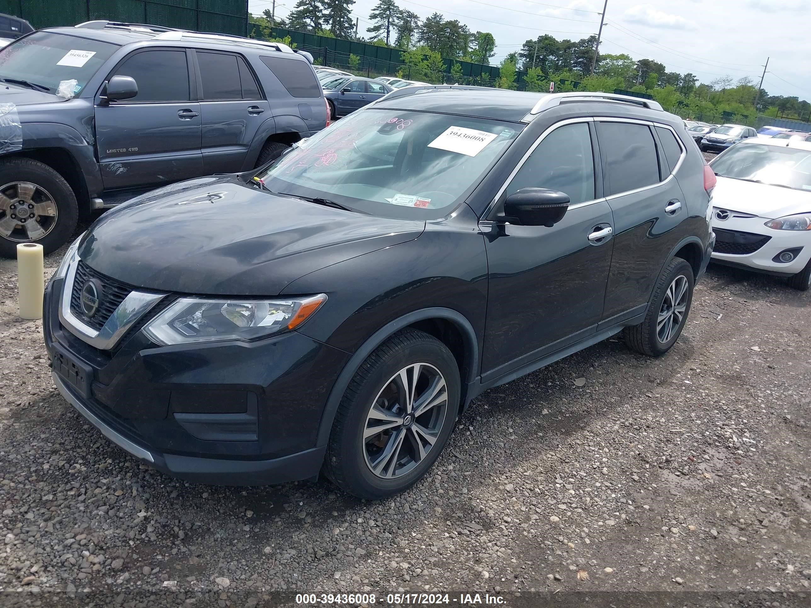 JN8AT2MV9KW394468  nissan rogue 2019 IMG 1