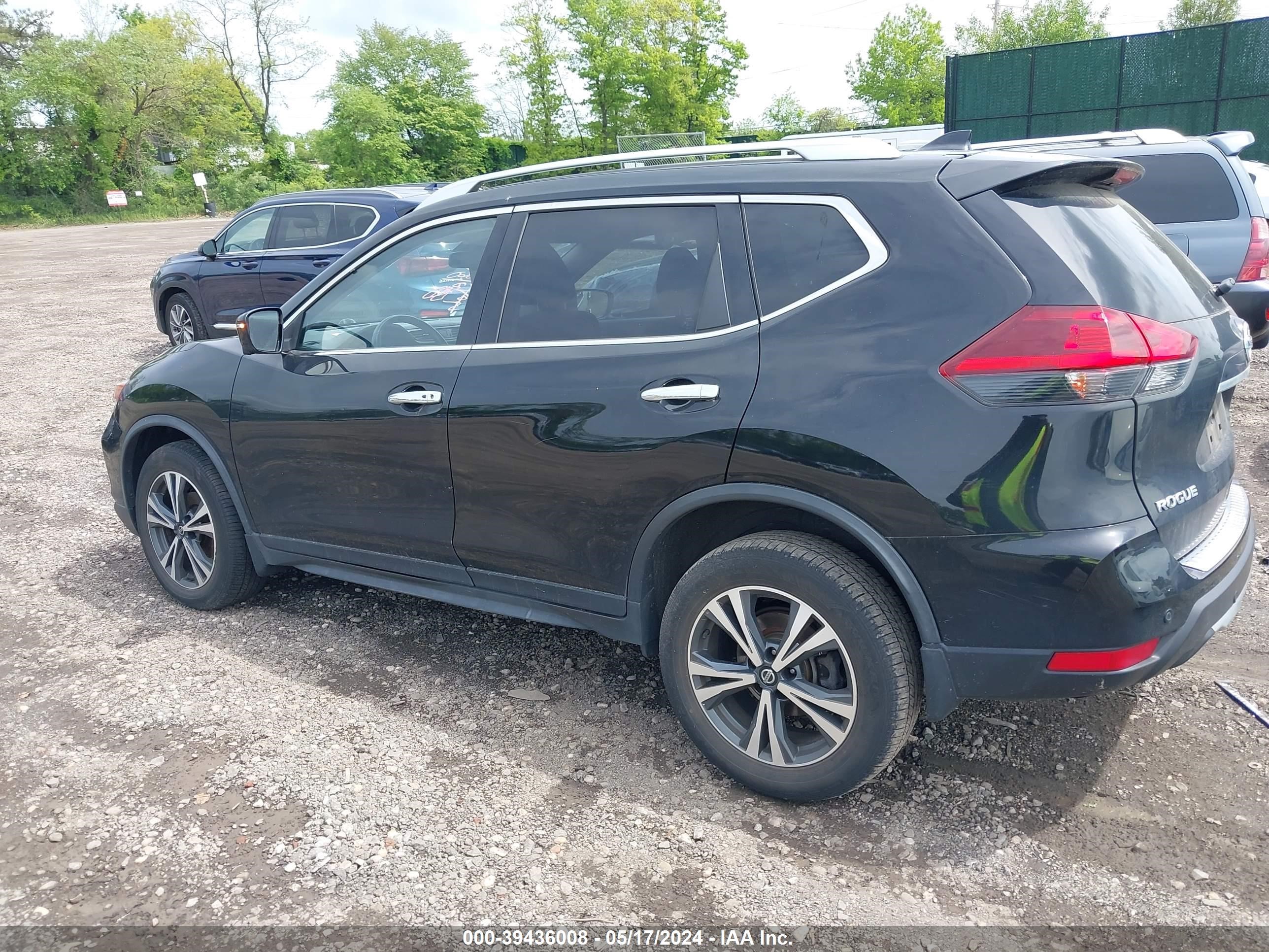 JN8AT2MV9KW394468  nissan rogue 2019 IMG 2