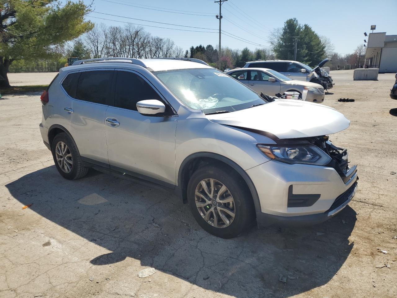 KNMAT2MT1KP553844  nissan rogue 2019 IMG 3