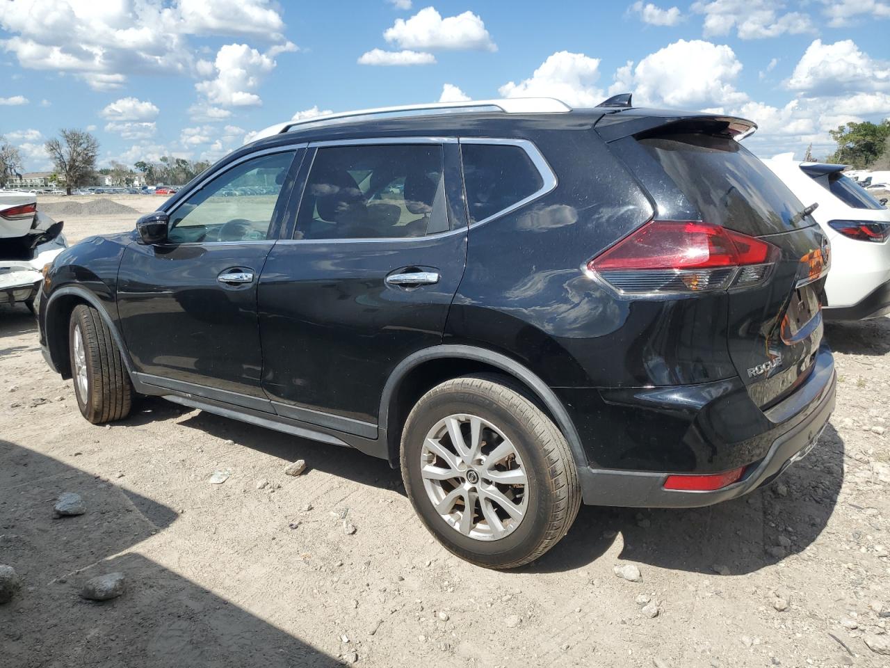 KNMAT2MT5KP535301  nissan rogue 2019 IMG 1