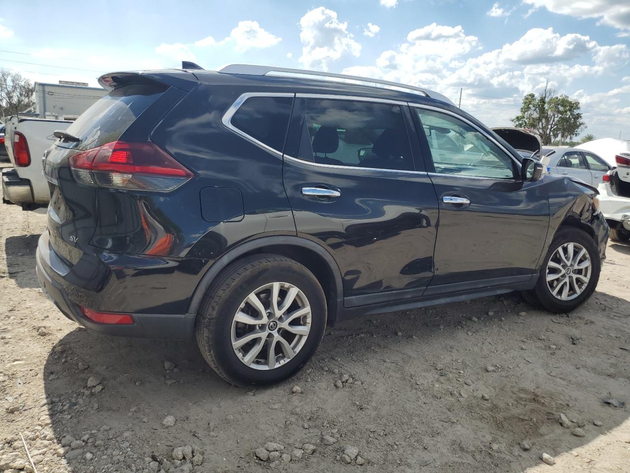 KNMAT2MT5KP535301  nissan rogue 2019 IMG 2