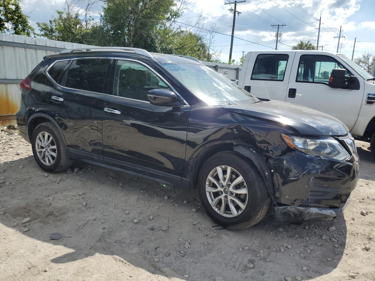 KNMAT2MT5KP535301  nissan rogue 2019 IMG 3