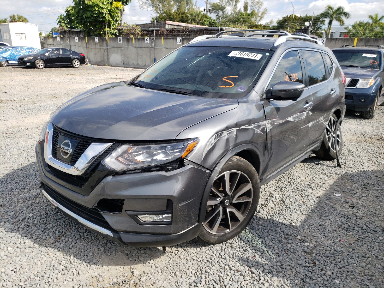 JN8AT2MTXHW149122  nissan rogue s 2017 IMG 1