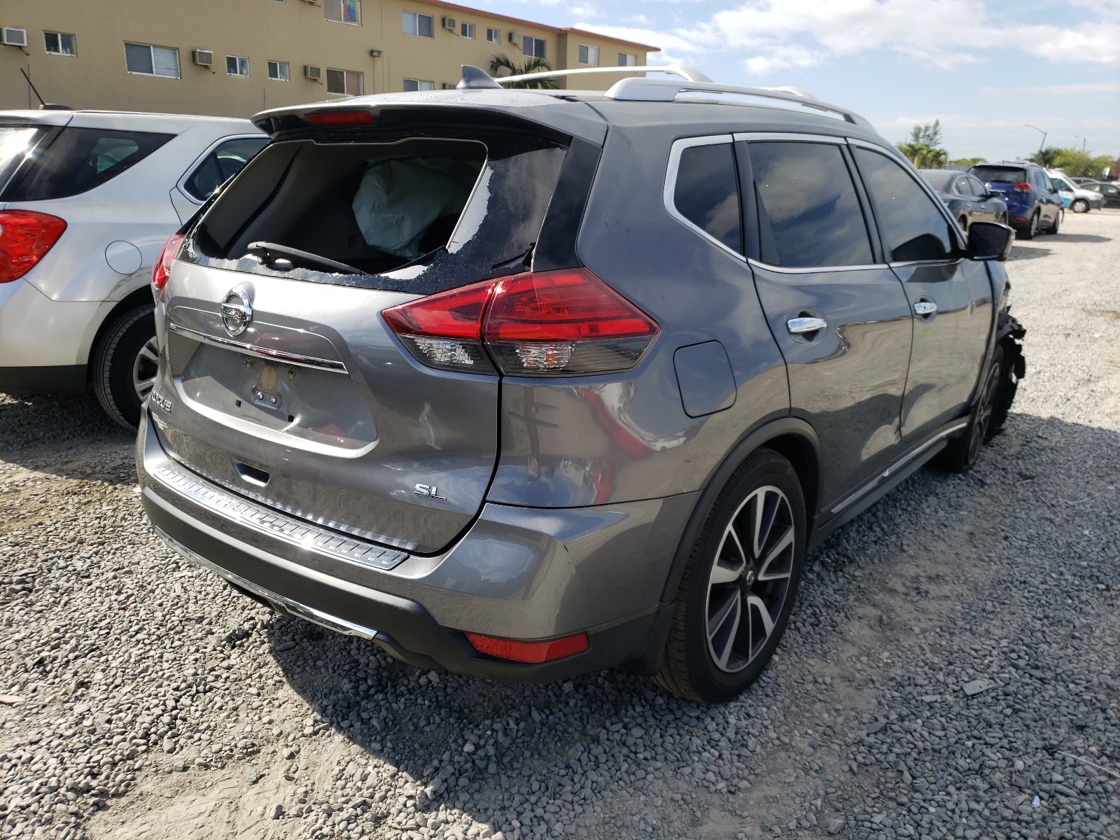 JN8AT2MTXHW149122  nissan rogue s 2017 IMG 3