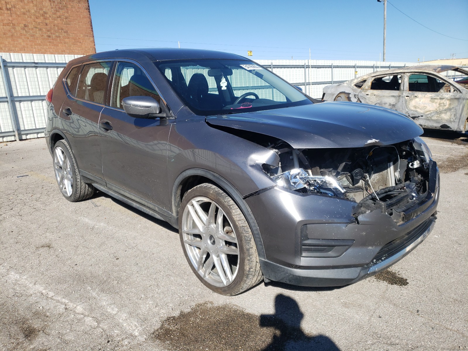 KNMAT2MV1HP505982  nissan rogue s 2017 IMG 0