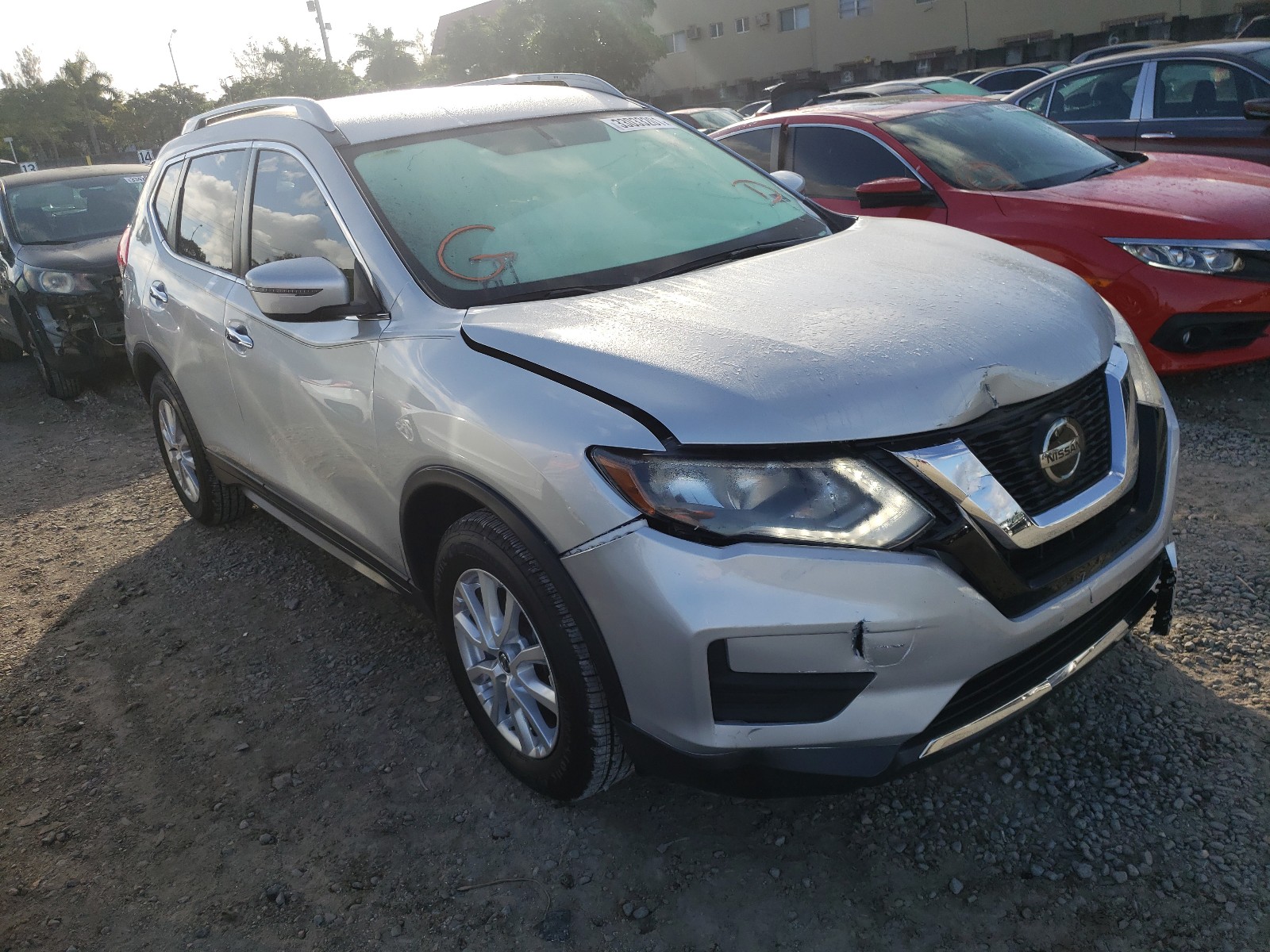 5N1AT2MT5JC795148  nissan rogue s 2018 IMG 0