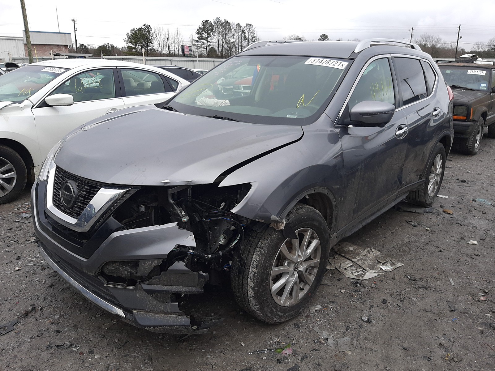 KNMAT2MT8JP551653  nissan rogue s 2018 IMG 1