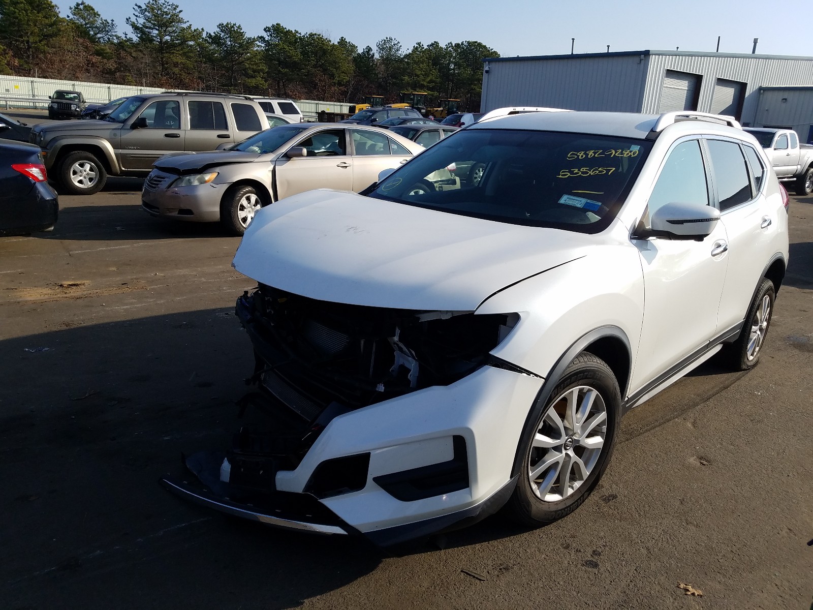 KNMAT2MV0JP535657  nissan rogue s 2018 IMG 1