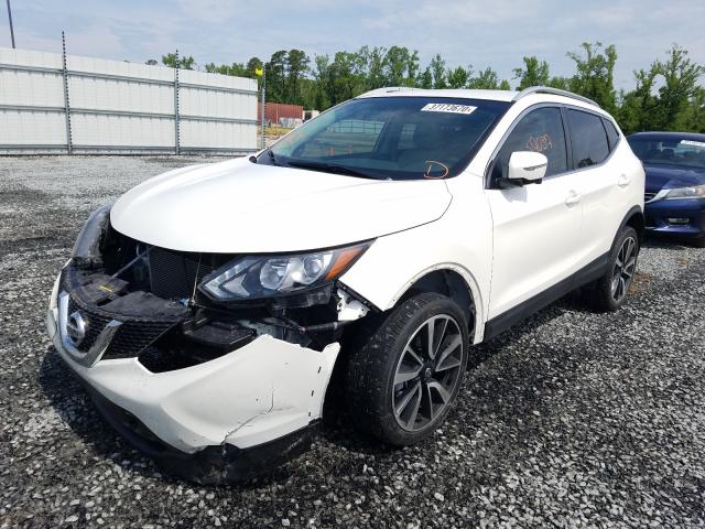 JN1BJ1CP7JW103065  nissan rogue spor 2018 IMG 1