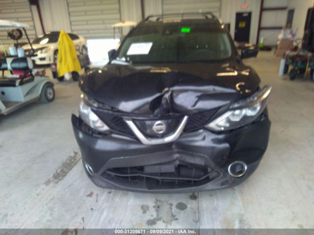 JN1BJ1CP0HW027117  nissan rogue sport 2017 IMG 5