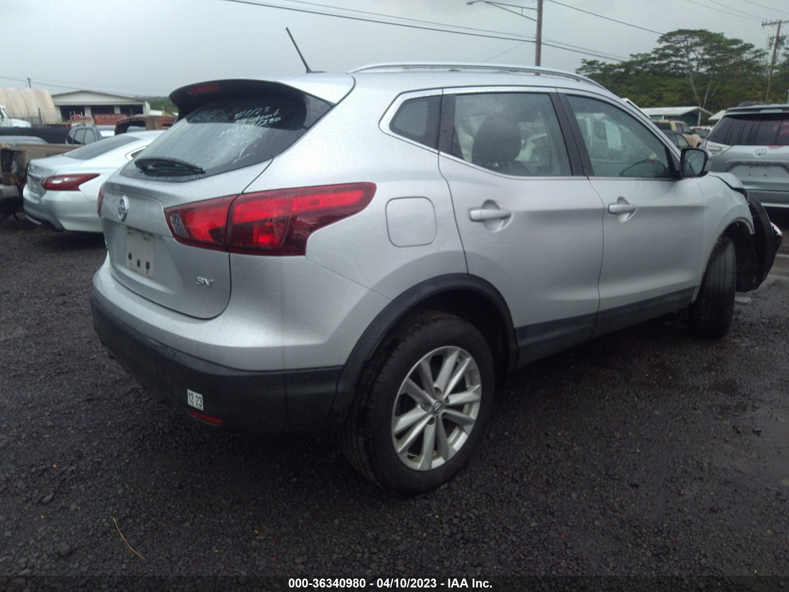 JN1BJ1CP3HW024051  nissan rogue sport 2017 IMG 3