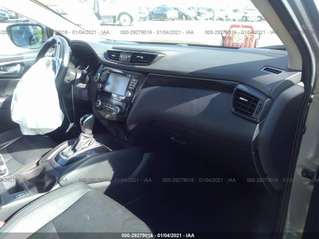 JN1BJ1CP7HW024439  nissan rogue sport 2017 IMG 4