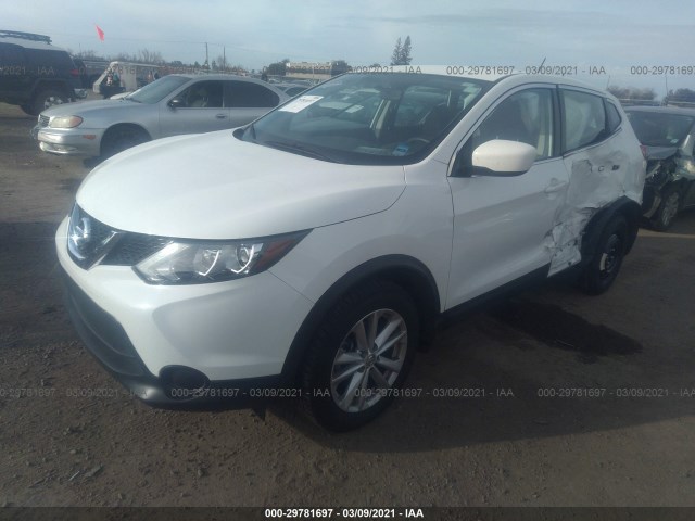 JN1BJ1CP9JW106436  nissan rogue sport 2018 IMG 1