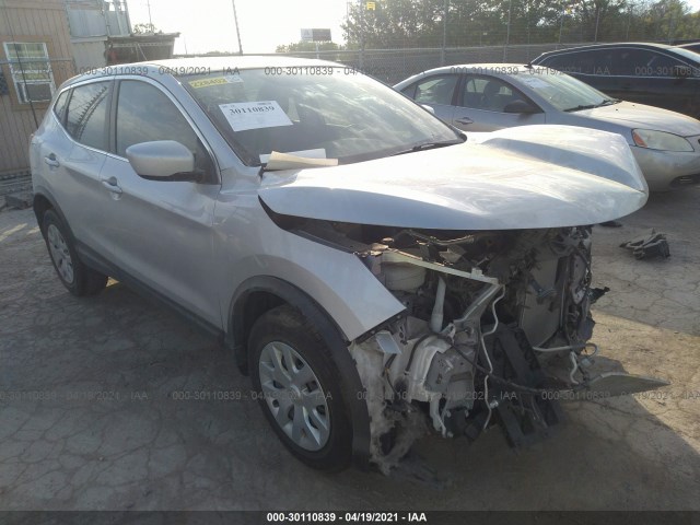 JN1BJ1CP5JW152913  nissan rogue sport 2018 IMG 0