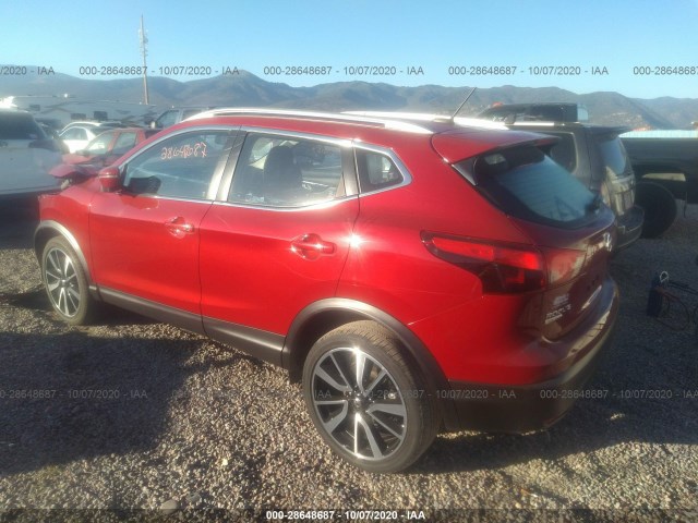 JN1BJ1CR2JW293214  nissan rogue sport 2018 IMG 2