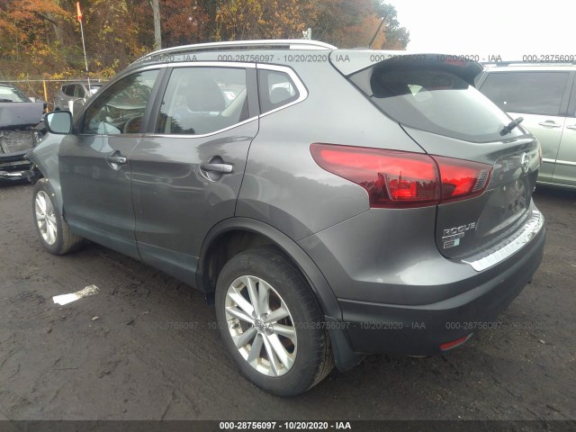 JN1BJ1CR3JW253661  nissan rogue sport 2018 IMG 2