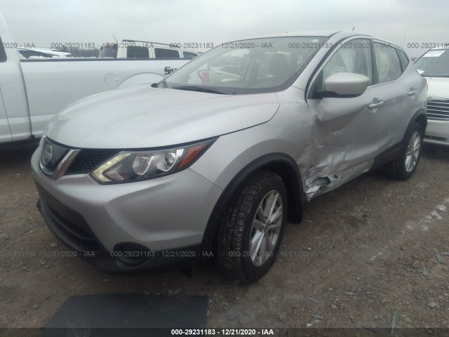 JN1BJ1CR3JW600938  nissan rogue sport 2018 IMG 1