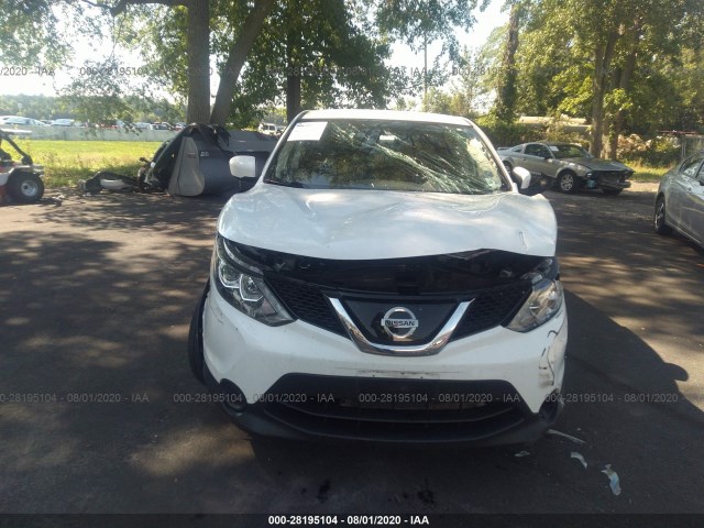 JN1BJ1CR5JW290937  nissan rogue sport 2018 IMG 5