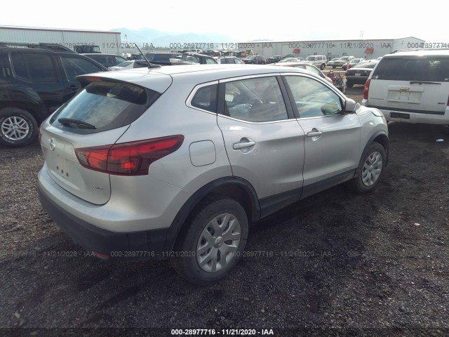 JN1BJ1CR6JW250415  nissan rogue sport 2018 IMG 3