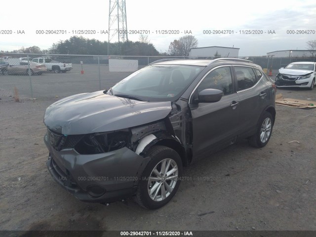 JN1BJ1CR8JW265823  nissan rogue sport 2018 IMG 1