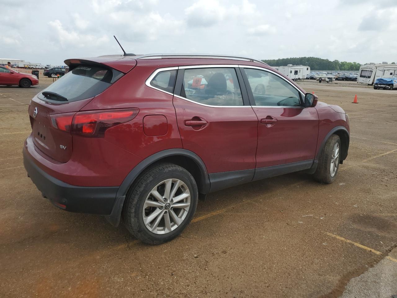 JN1BJ1CP0KW221556  nissan rogue sport 2019 IMG 2