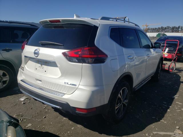 5N1AT2MV7HC891617  nissan rogue sv 2017 IMG 3